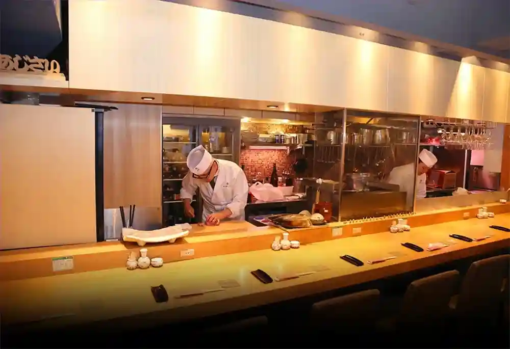 あじさいの店内