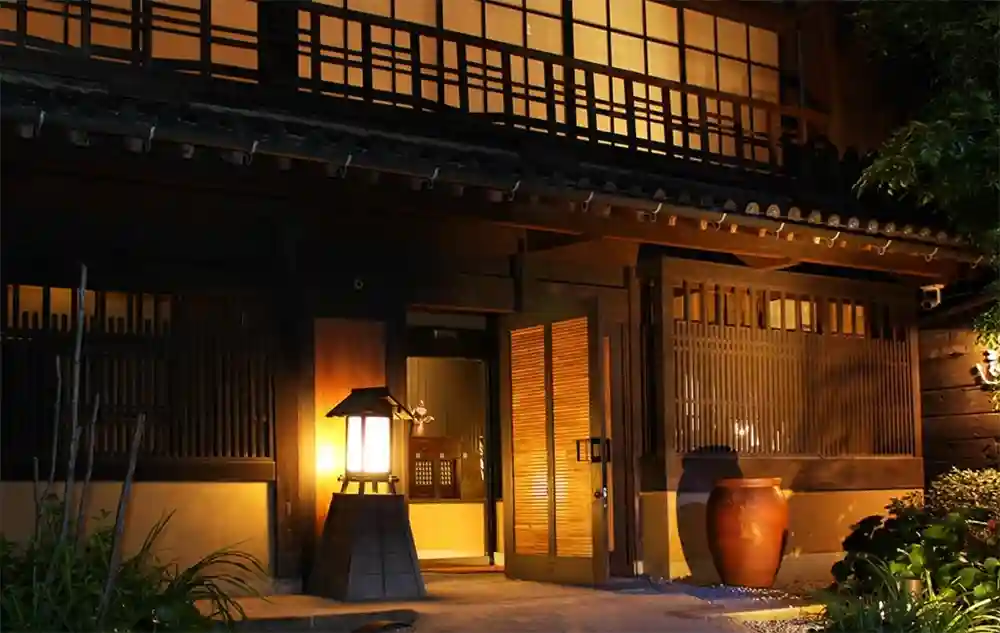 遠音近音の外観