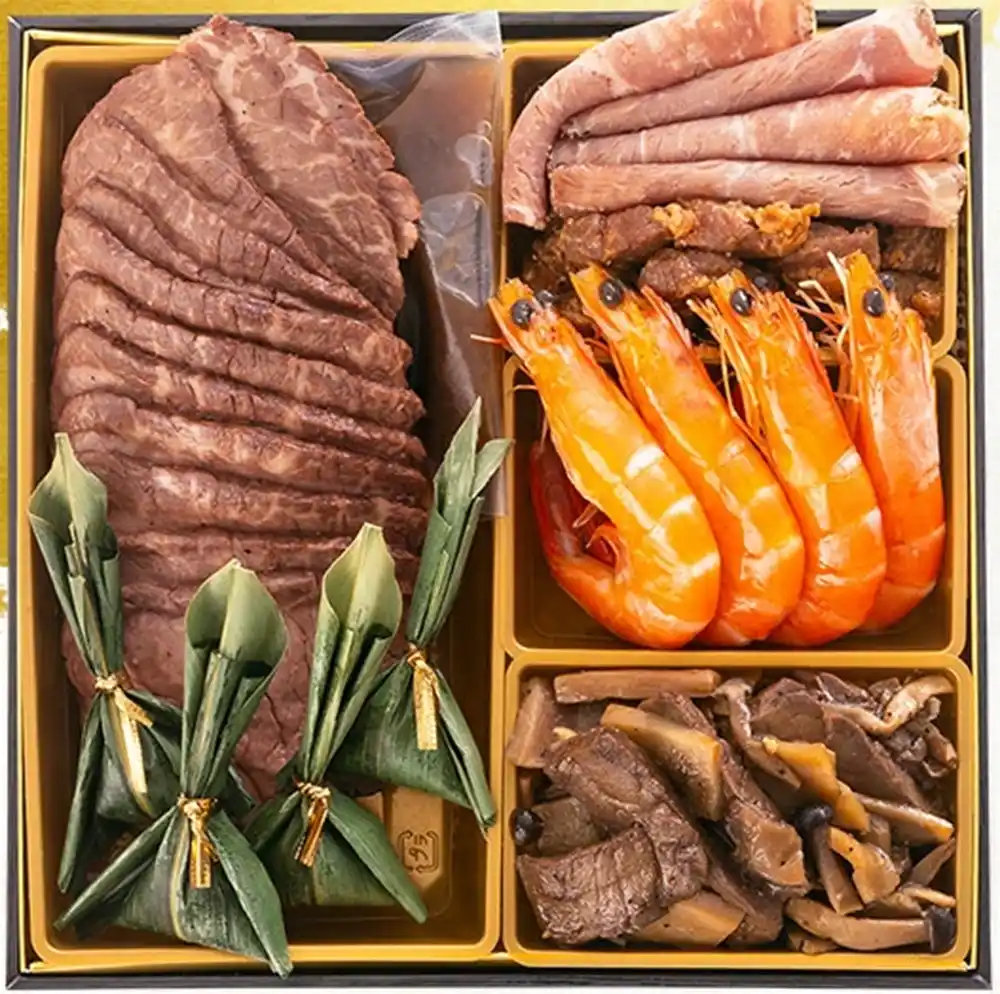 博多久松の御節「肉づくし重」2025年御重１ズーム