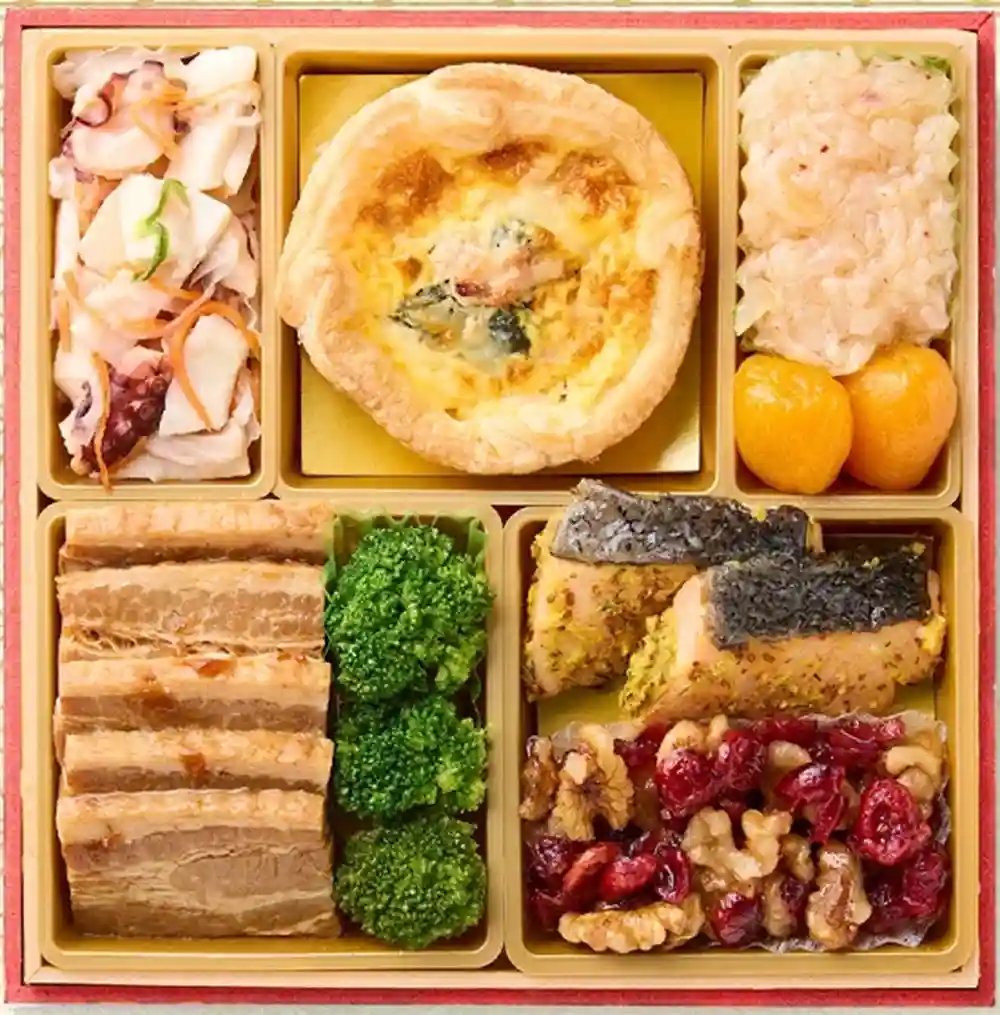 板前魂の御節「ソレイユ」2025年御重３ズーム