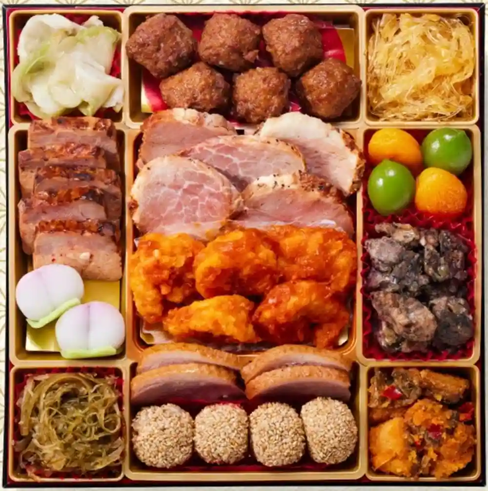 板前魂の御節「朱雀」2025年御重２ズーム