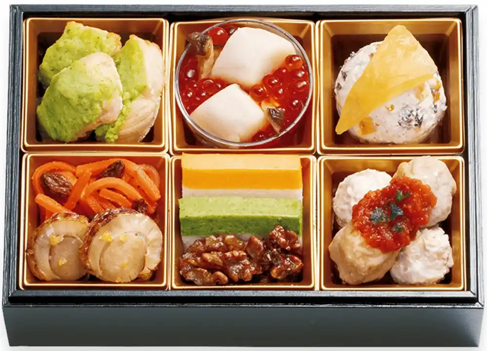 Oisixの御節「春禄」2025年御重２